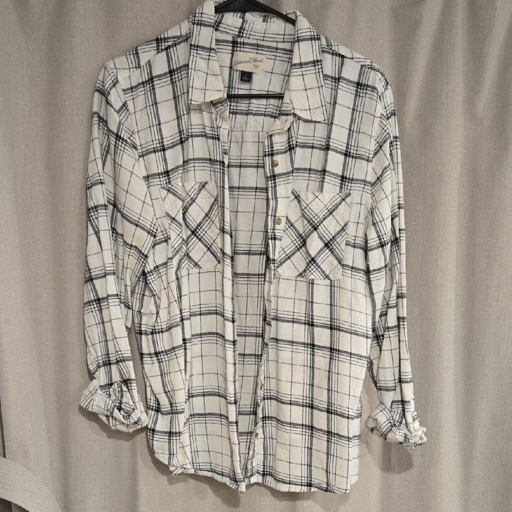 Universal Thread Black and White Plaid Shirt